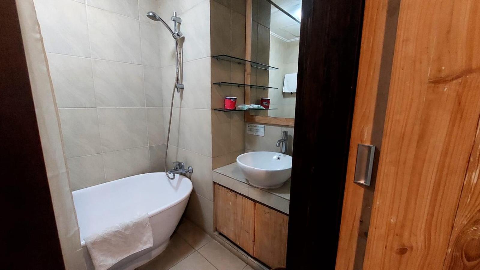 Apartemen Senayan Jakarta Exterior photo